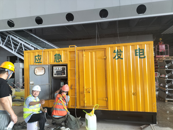 普兰怎样判断空气滤清器是否需要更换？